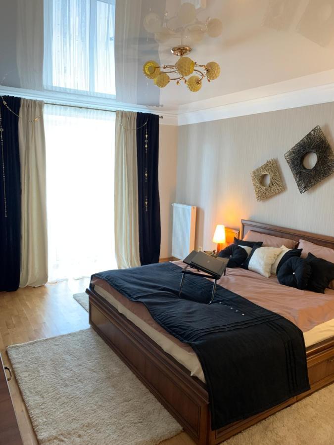 Apartment Center *
